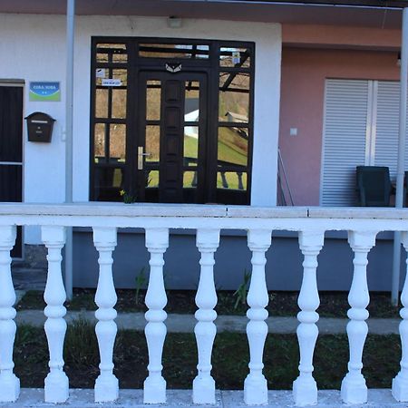 Apartmani Ramonda Teslić Buitenkant foto