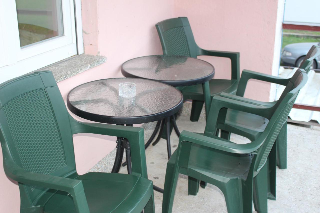 Apartmani Ramonda Teslić Buitenkant foto
