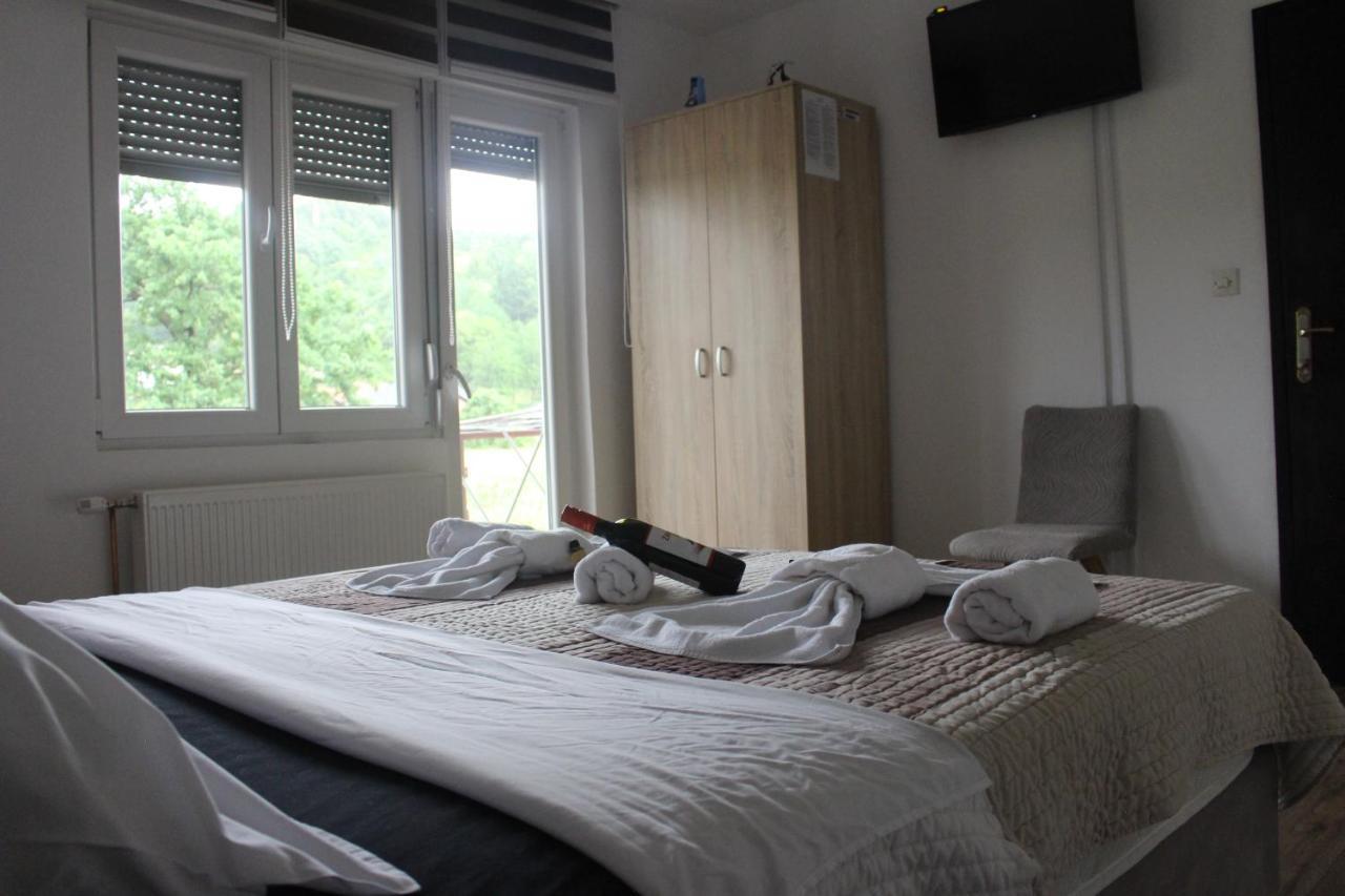 Apartmani Ramonda Teslić Buitenkant foto
