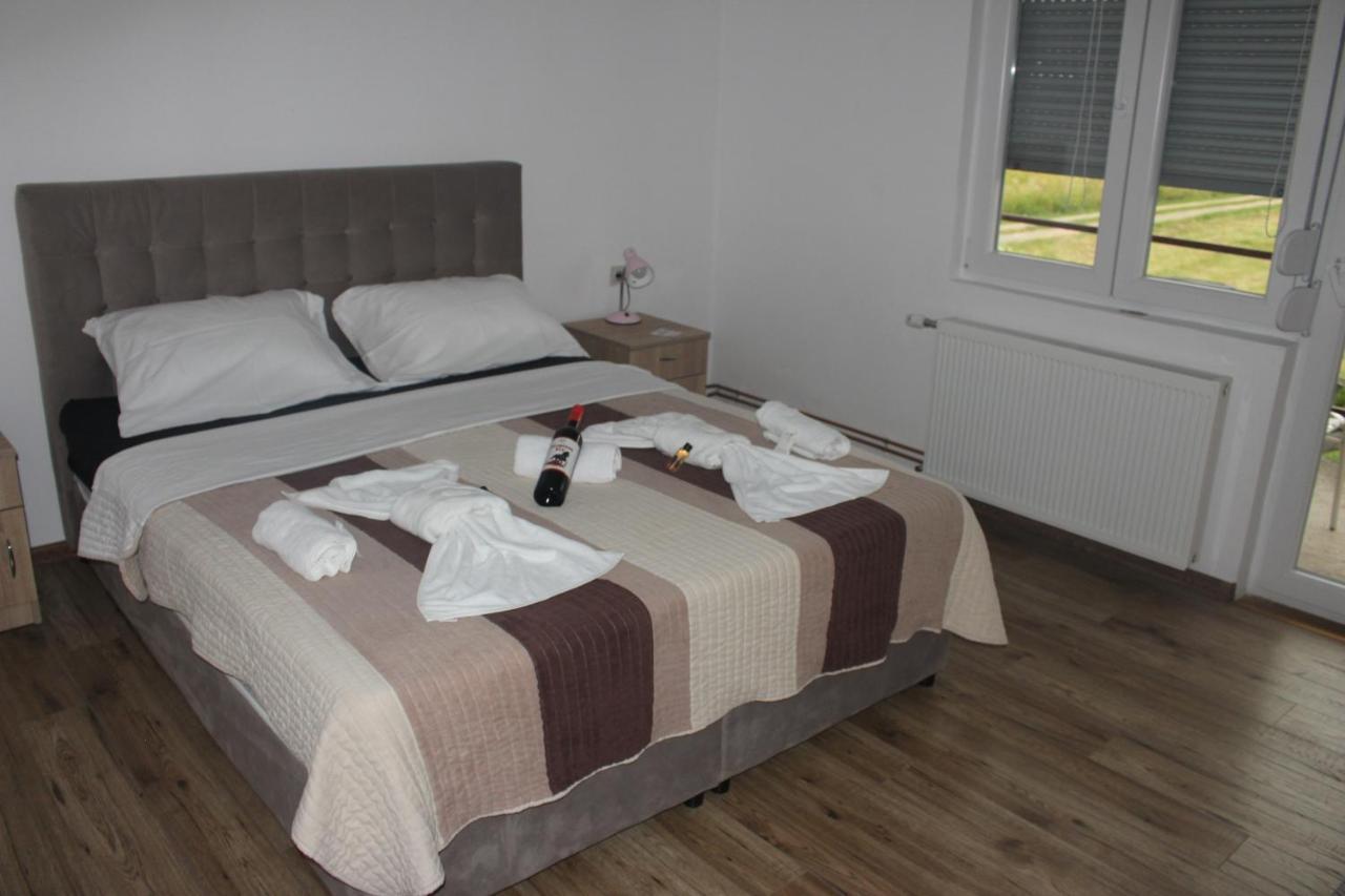 Apartmani Ramonda Teslić Buitenkant foto